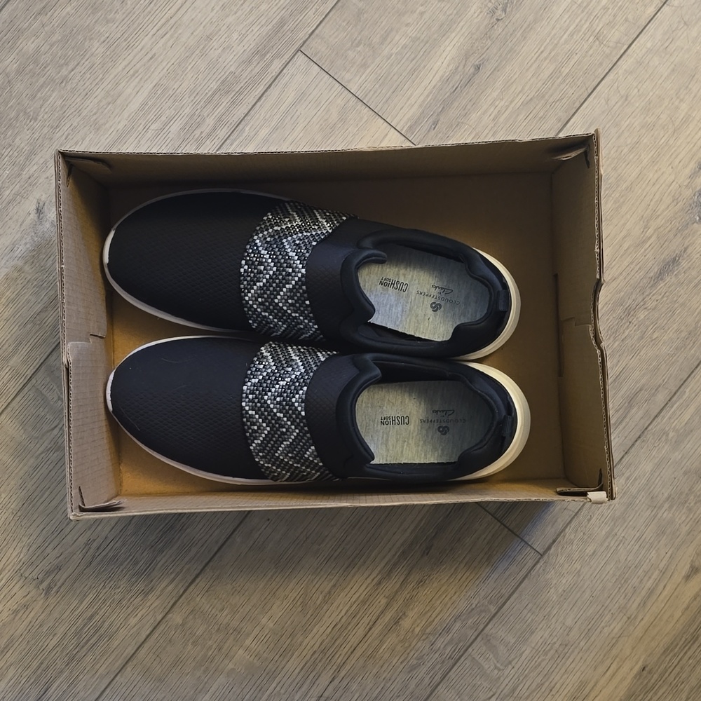 Clarks Women’s Cloudstepper Nova Way Size 9.5 - N… - image 5